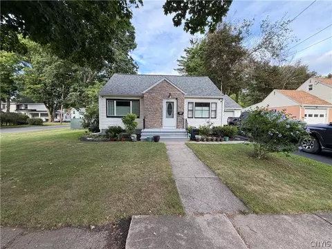 110 Meeker Ave, Utica, NY 13502