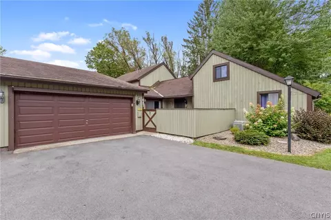647 Idlewood Ct, Van Buren, NY 13027