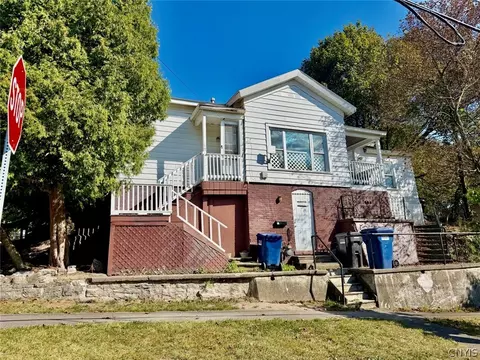 117 Seward St, Syracuse, NY 13203