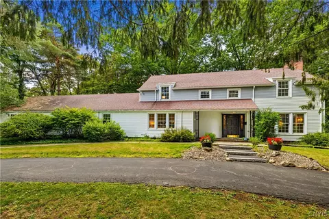 30 Jordan Rd, New Hartford, NY 13413