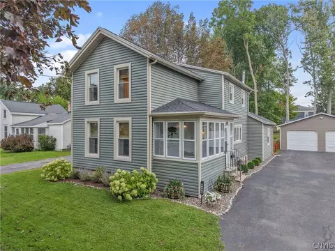 610 2nd St, Salina, NY 13088