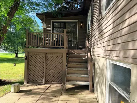 Exterior - 3276 Walker Rd, Sennett, NY 13021 photo 4 of 12