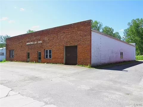 37 N Main St, Fairfield, NY 13406