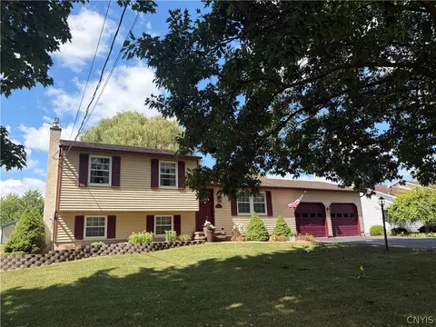 211 Stroud St, Lenox, NY 13032