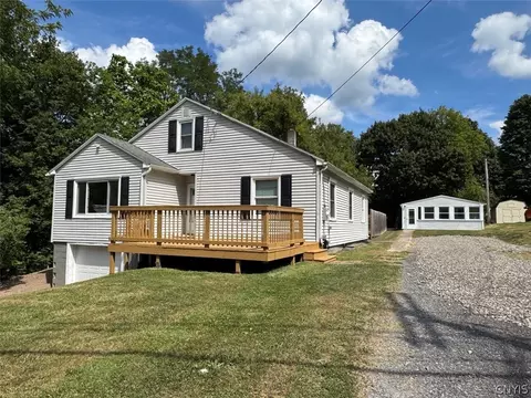 21 S Skaneateles St, Jordan, NY 13080