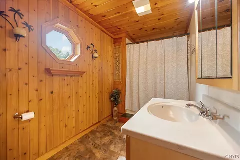 Bath - 223 Elm St, Oneida, NY 13421 photo 1 of 3