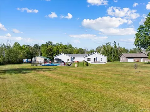 Exterior - 6208 Eureka Rd, Rome, NY 13440 photo 17 of 23