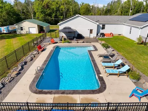 Exterior - 6208 Eureka Rd, Rome, NY 13440 photo 2 of 23