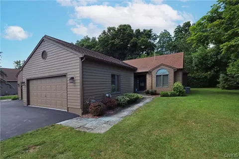 6116 Royal Birkdale, Jamesville, NY 13078