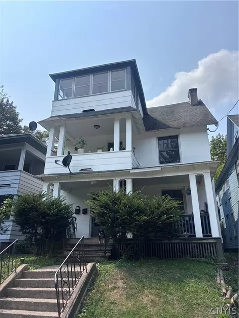 106 Bellaire Pl, Syracuse, NY 13207