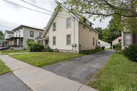 352 S Rutland St, Watertown, NY 13601