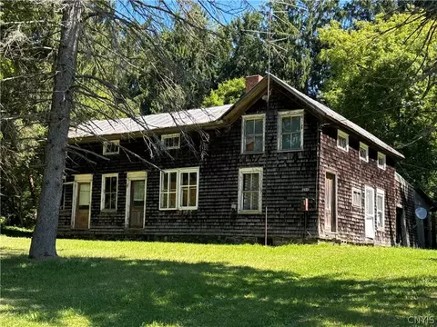 944 Tollgate Hill Rd, Locke, NY 13092
