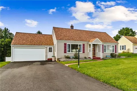 22 Lyndon Rd, Whitestown, NY 13492