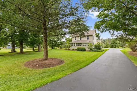 1239 North Rd, Tully, NY 13159