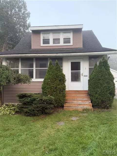 3 Dodd St, Whitestown, NY 13492