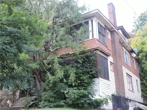 132-134 Cumberland Ave #34, Syracuse, NY 13210