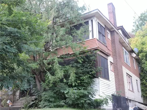132-134 Cumberland Ave #34, Syracuse, NY 13210