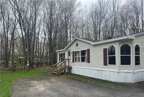 290 Lot Ten Rd, Palermo, NY 13036