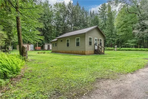 425 Kittner Ln, Boonville, NY 13309