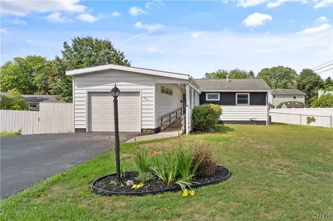 305 Allen Rd, Syracuse, NY 13212