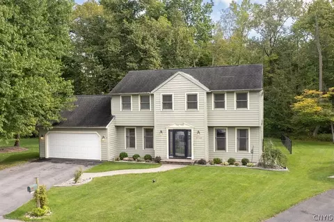 3736 Black Brant Dr, Liverpool, NY 13090