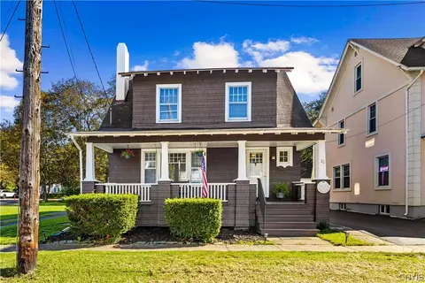 22 Fairfax Pl, Utica, NY 13502