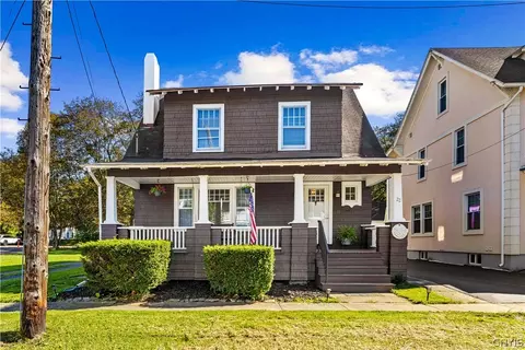 22 Fairfax Pl, Utica, NY 13502