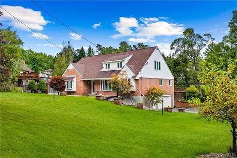 22 The Hills Dr, Utica, NY 13501