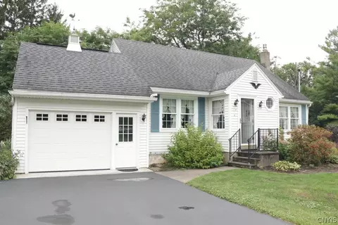 114 Wilson Cir, East Syracuse, NY 13057