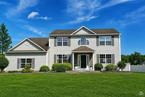 8332 Moyer Carriage, Cicero, NY 13039