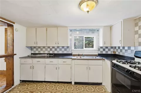 Kitchen - 11 Spruce St, Lysander, NY 13027 photo 2 of 3