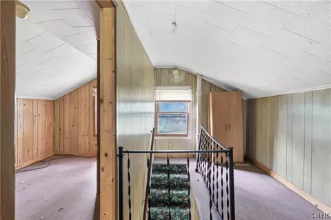 Entry Way - 11 Spruce St, Lysander, NY 13027 photo 2 of 3