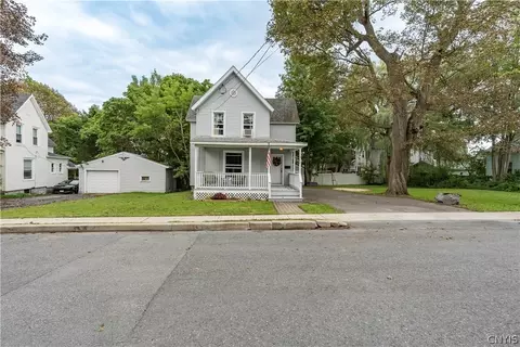 310 Tilden St, Watertown, NY 13601