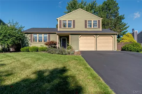 4205 Halfmoon Cir, Liverpool, NY 13090