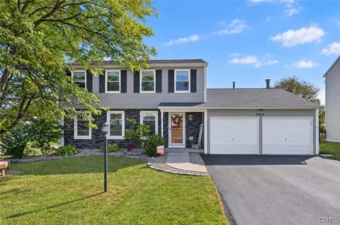 5822 Mountain Laurel Dr, East Syracuse, NY 13057
