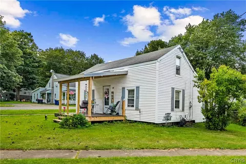201 Miller St, Whitestown, NY 13424