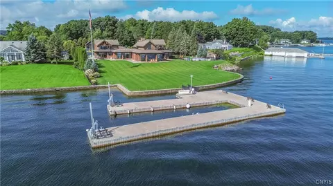 120 N Shore Dr, Clayton, NY 13624