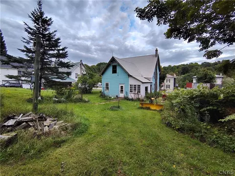 Exterior - 483 Main St, Russia, NY 13324 photo 4 of 10