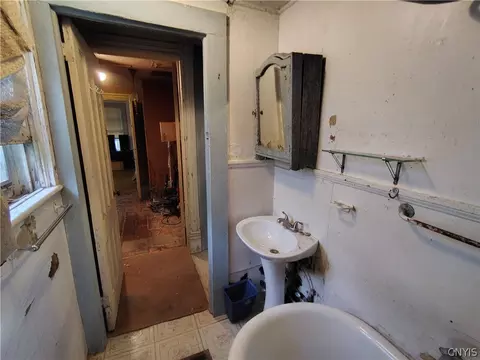 Entry Way - 483 Main St, Russia, NY 13324 photo 3 of 9