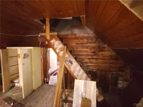 Entry Way - 483 Main St, Russia, NY 13324 photo 7 of 9