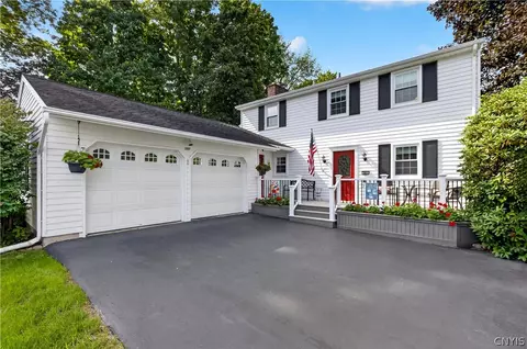 207 Riverdale Rd, Liverpool, NY 13090