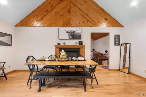 Dining - 191 Nine Mile Point Rd, Scriba, NY 13126 photo 2 of 2