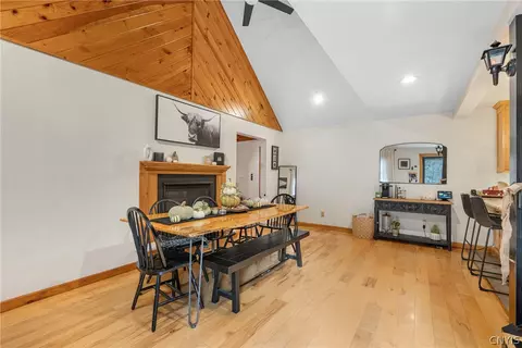 Dining - 191 Nine Mile Point Rd, Scriba, NY 13126 photo 1 of 2