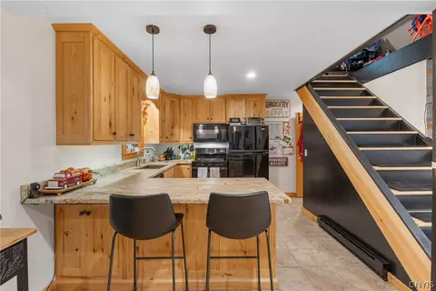 Kitchen - 191 Nine Mile Point Rd, Scriba, NY 13126 photo 2 of 8