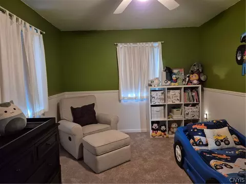 Bedroom - 110 Cedarcrest Ln, Oneida, NY 13421 photo 4 of 11