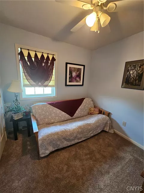 Bedroom - 110 Cedarcrest Ln, Oneida, NY 13421 photo 8 of 11