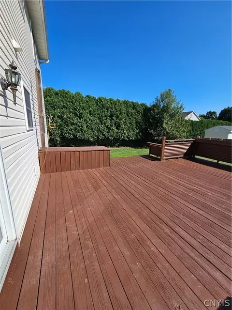 Exterior - 110 Cedarcrest Ln, Oneida, NY 13421 photo 7 of 11
