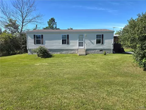 11681 Quarry Rd, Henderson, NY 13650