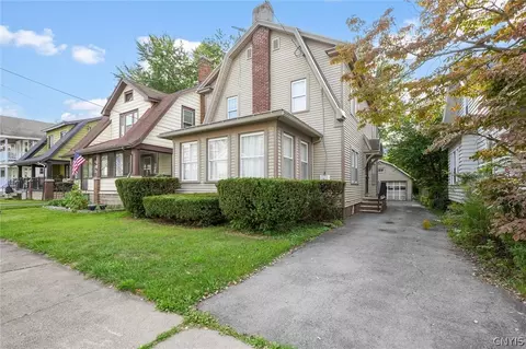 130 Clifton Pl, Syracuse, NY 13206