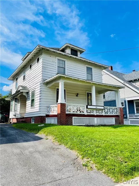 152 Hastings Pl, Syracuse, NY 13206